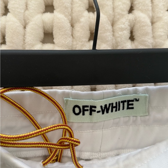 OFF-WHITE Men’s Pants - Picture 9 of 10